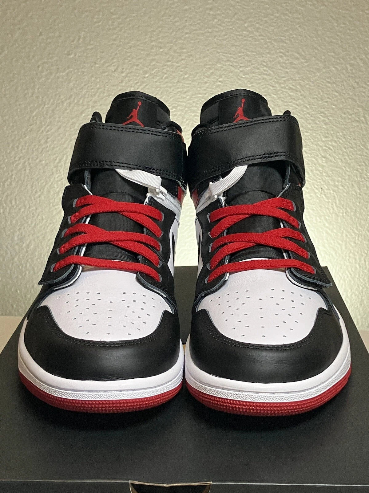 Air Jordan 1 FlyEase Heritage Colors