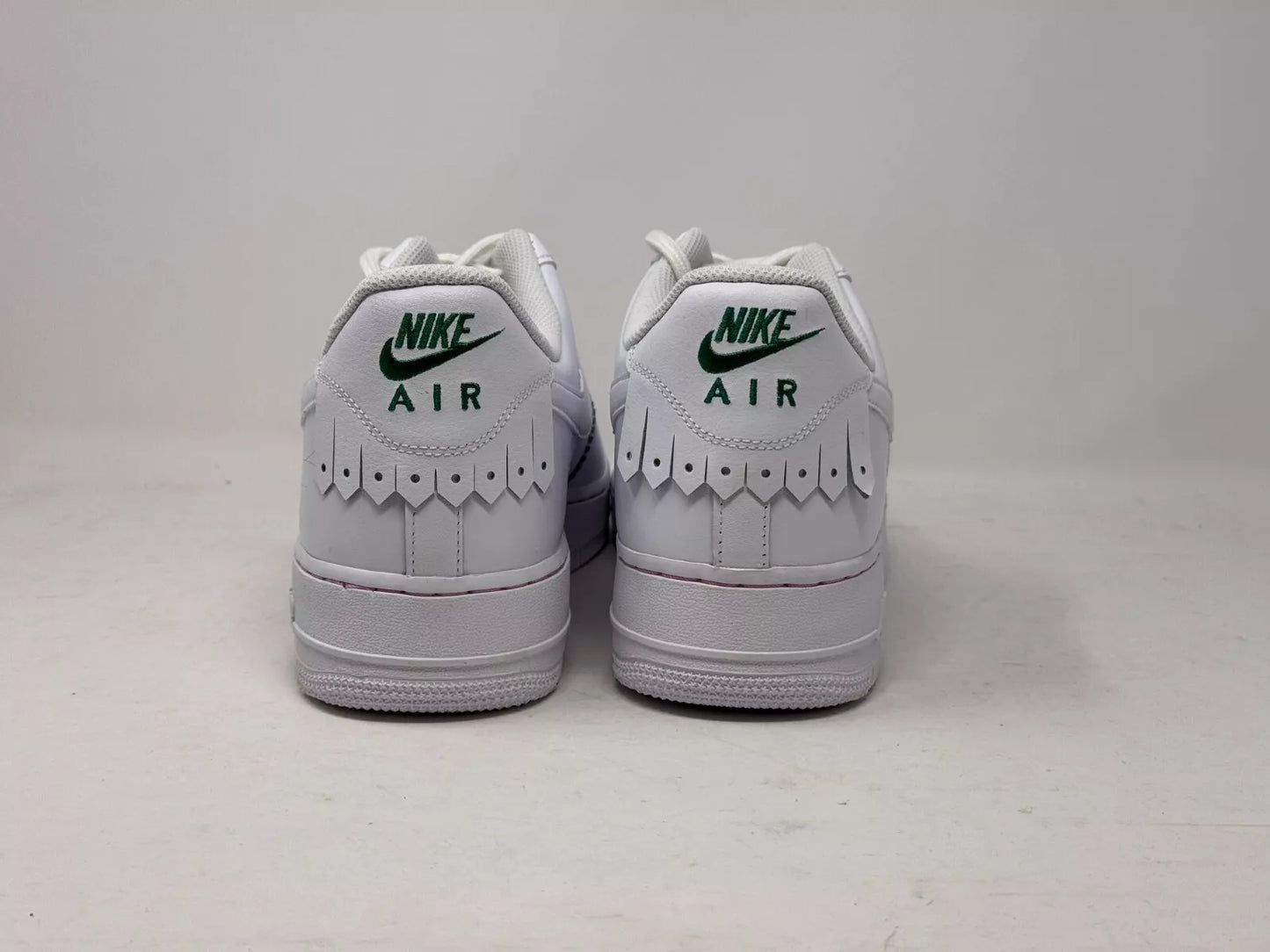 Nike Air Force 1 07 LV8