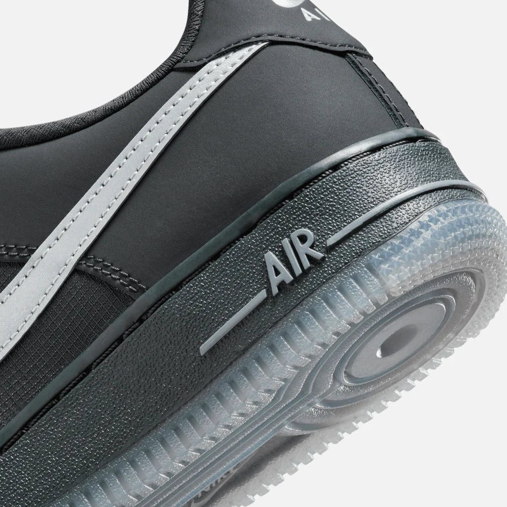 Tenis Nike Air Force 1 Low Antracita Reflectivo