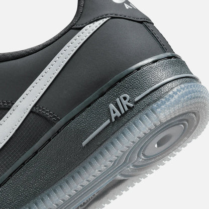 Tenis Nike Air Force 1 Low Antracita Reflectivo
