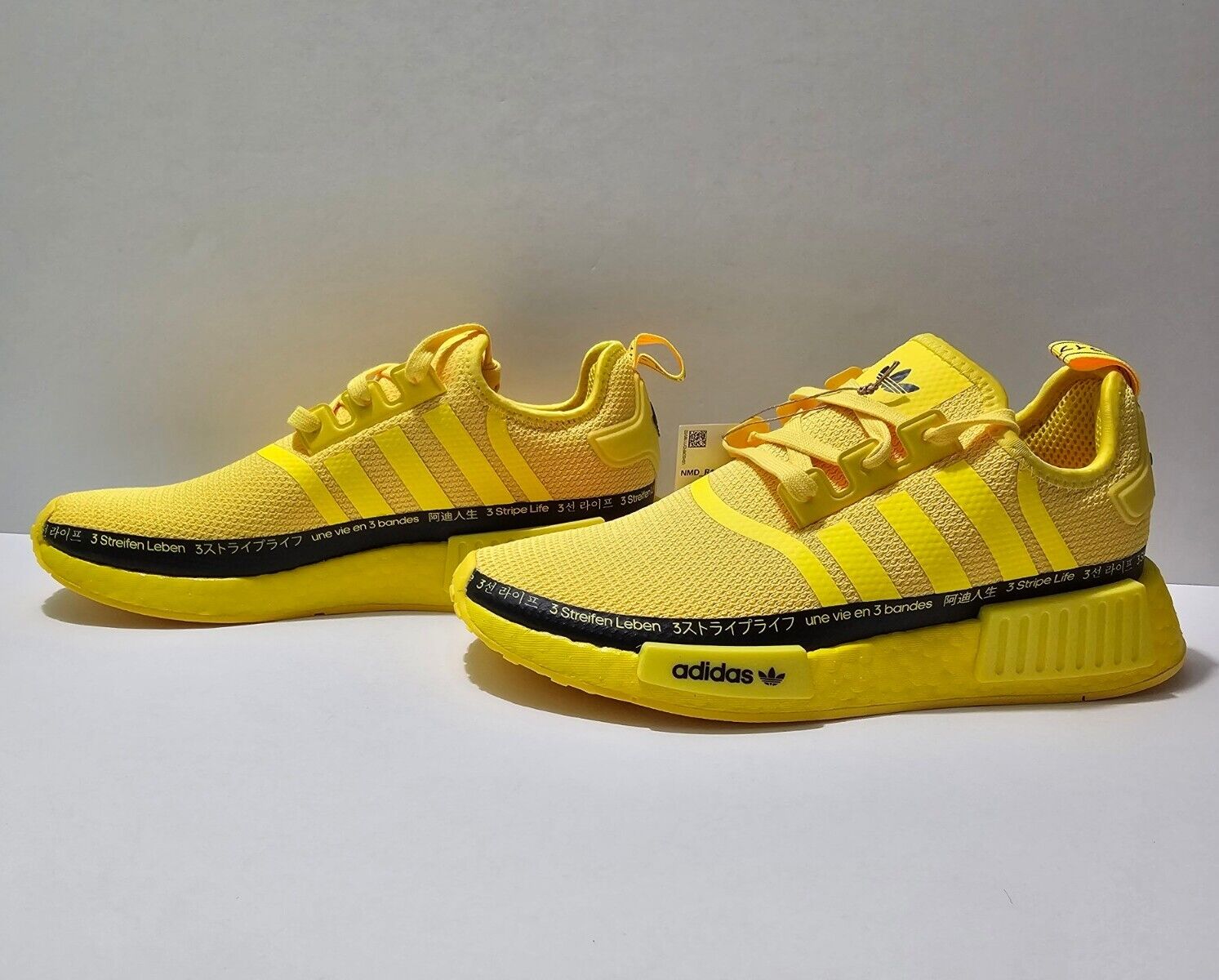 Adidas NMD R1 Mujer Amarillo/Negro Talla 7US (HP9733) Deportivos